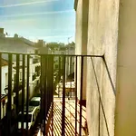 アパート Encantadora Casa En El Corazon De エステポナ