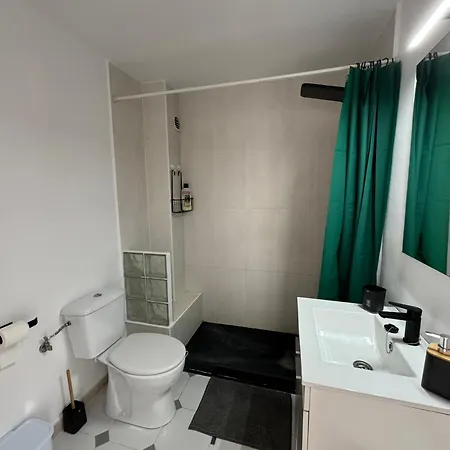 Encantadora Casa En El Corazon De Estepona