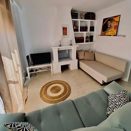 Encantadora Casa En El Corazon De Estepona